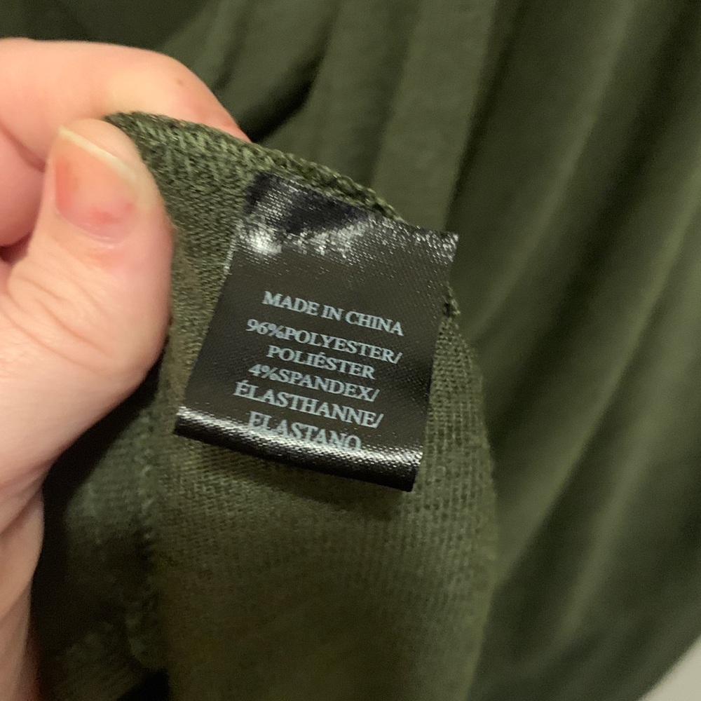 Sunday Saturday Draped Olive Green Top Size OSFM - Picture 3 of 4